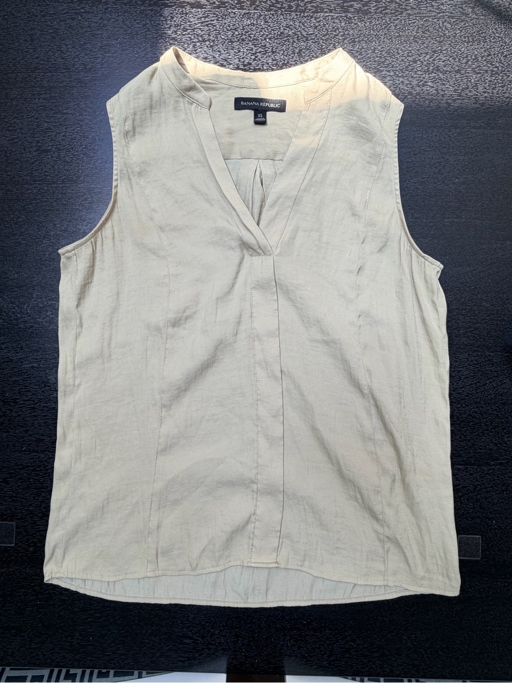 Banana Republic Sleeveless V-Neck Tank in Light Tan